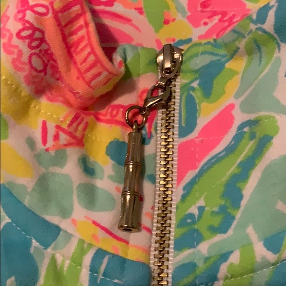 Lilly Pulitzer pullover - Picture 2 of 5
